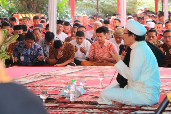 Ini Dia Tuntunan Mendoakan Orang yang Sudah Meninggal Dunia