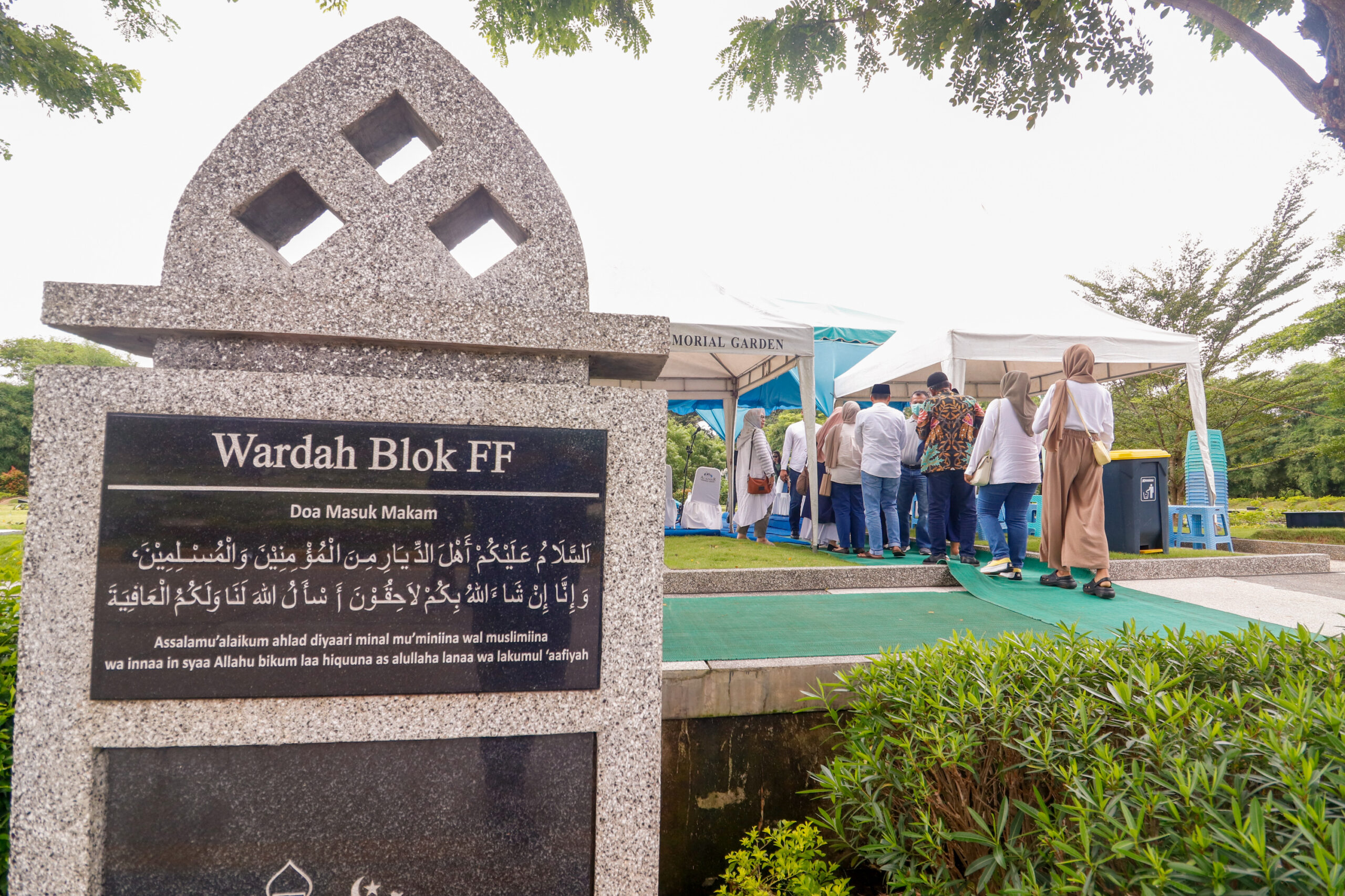 Ini Dia Adab Ziarah Kubur yang Perlu Diperhatikan