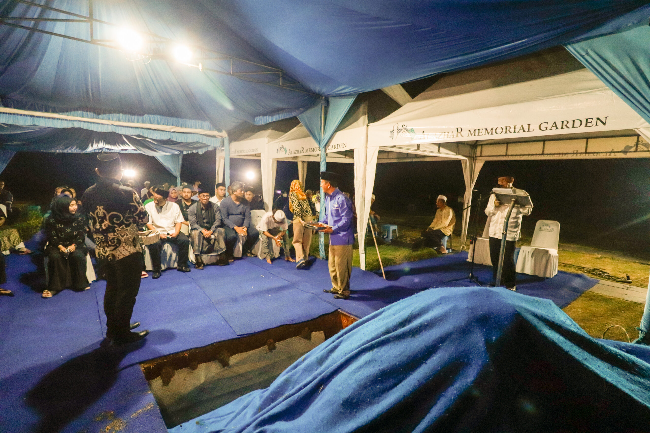 Ini Dia Amalan Setelah Memakamkan Jenazah 