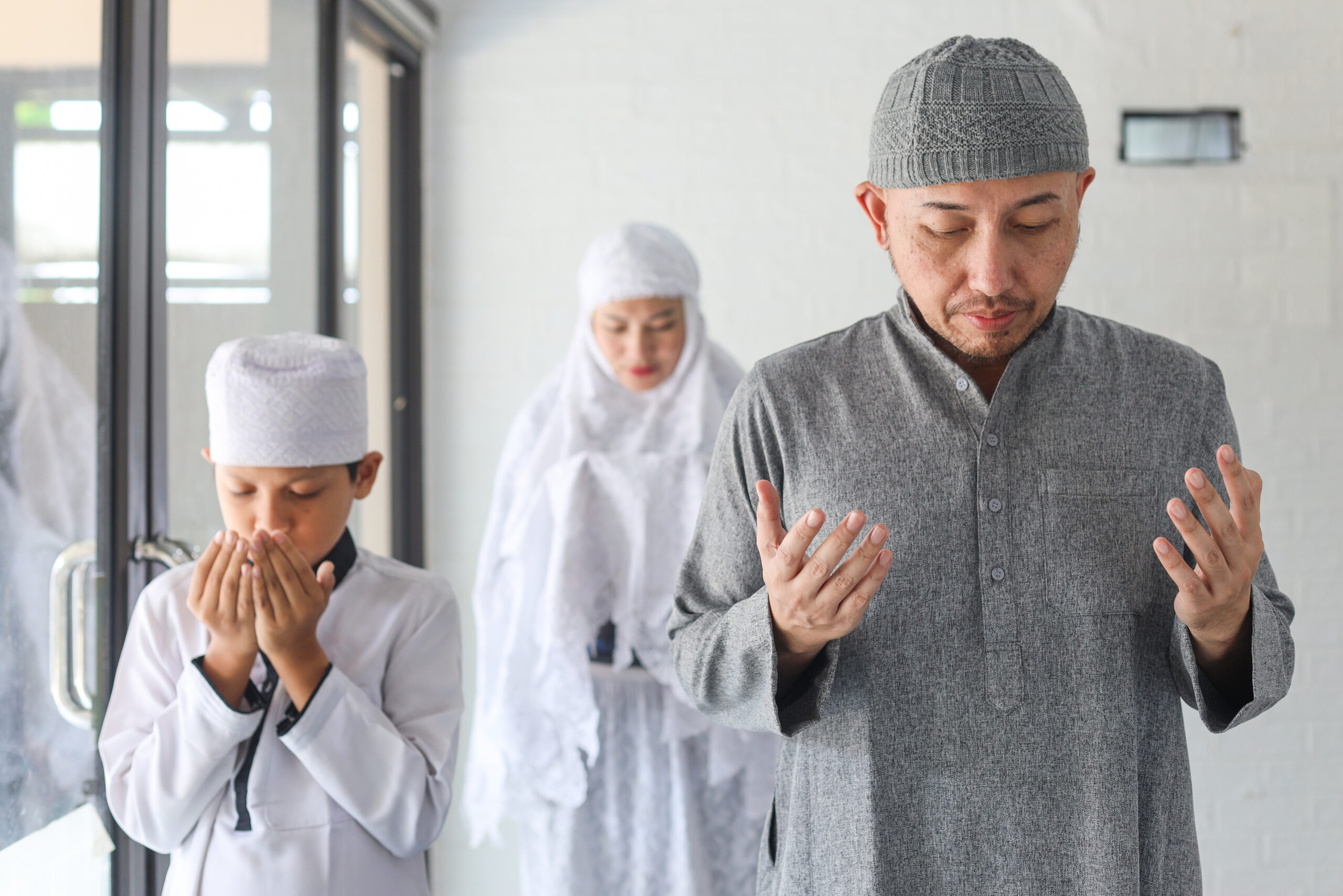 Ini Waktu dan Tata Cara Sholat Ghaib yang Benar